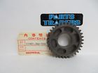 23461-369-000 Honda Nos Genuine Counter Shaft Gear