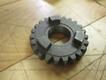 Yamaha Oem 4TH Wheel Gear / 75-76 RD125 1972 LS2 307-17241-00. Fixed Price $18.71.