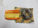 Suzuki RM125 1976-1980 Nos Oem 5TH Drive Gear P.n 24251-41300. Fixed Price $30.34.