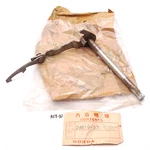 Honda CL90 S90Z SL90 Spindle Gearshift Nos Genuine Japan P/n 24610-028-030. Fixed Price $54.50.