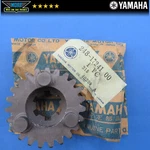 New Oem Yamaha Dt Mx 100 125 175 4TH Fourth Transmission Gear 248-17241-00-00. Fixed Price $6.84.