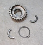 Yamaha YZ125 IT200 IT175 Kick Shaft Starter Spindle Axle Gear 1980-1986. Fixed Price $16.00.