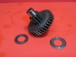 Oem 83 NU50 Honda Transmission Countershaft Idler Gear # 23420-197-010. Fixed Price $20.00.