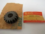 Nos Suzuki Oem Second Drive Gear 1979-81 RM60 RM80 24221-46910 New. Fixed Price $31.57.